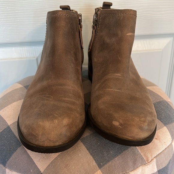 Sorel boots like new - Picture 3 of 6